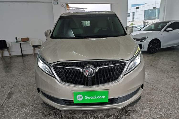 Used Buick GL8 2018 ES 28T Comfort Model China VI Standard Front