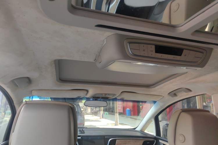 Used Buick GL8 2018 ES 28T Comfort Model China VI Standard Headliner