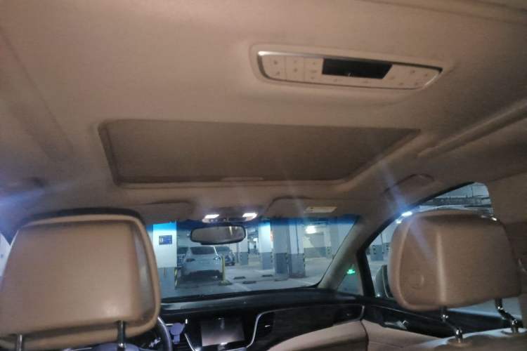 Used Buick GL8 2018 ES 28T Flagship Model China VI Standard Headliner