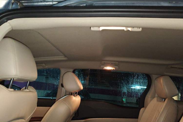 Used Buick GL8 2018 28T Luxury Model China VI Standard Headliner