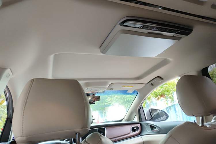 Used Buick GL8 2018 28T Comfort Model China VI Standard Headliner