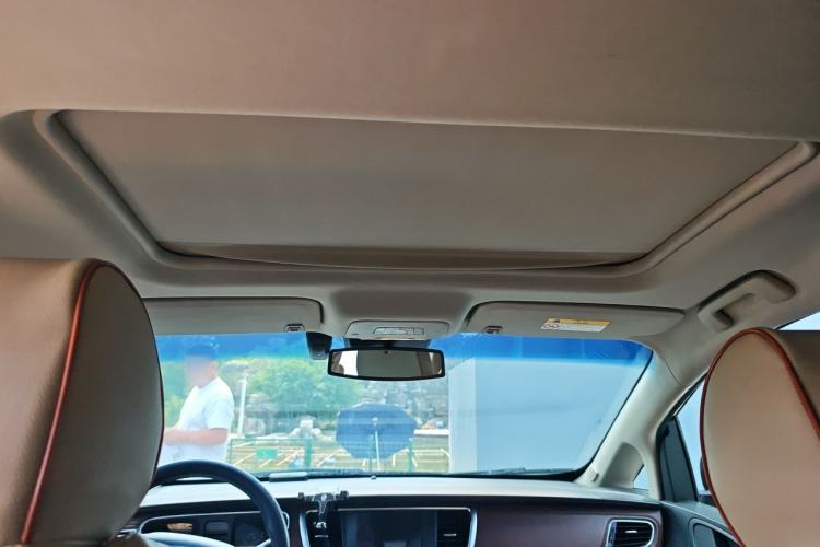 Used Buick GL8 2018 28T Luxury Model China VI Standard Headliner