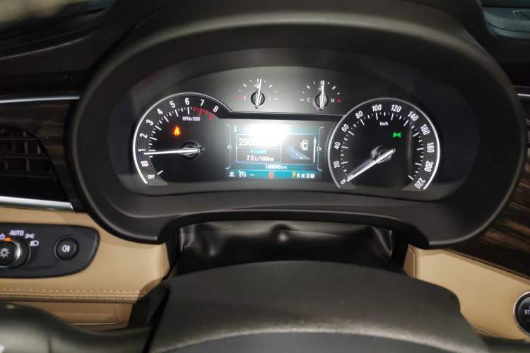 Used Buick GL8 2018 ES 28T Luxury Model China VI Standard Instrument Cluster