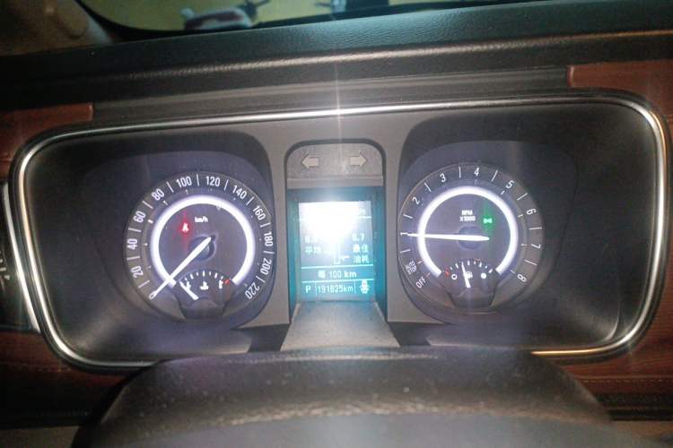 Used Buick GL8 2018 28T Luxury Model China VI Standard Instrument Cluster