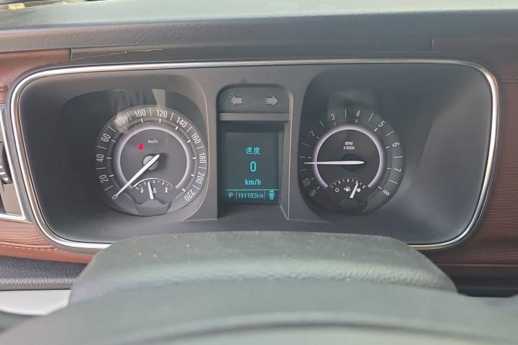 Used Buick GL8 2018 28T Luxury Model China VI Standard Instrument Cluster