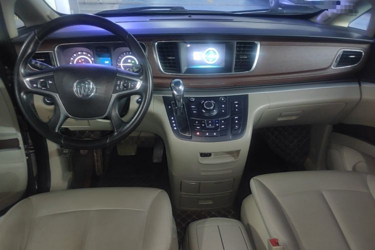 Used Buick GL8 2018 28T Luxury Model China VI Standard Interior 2