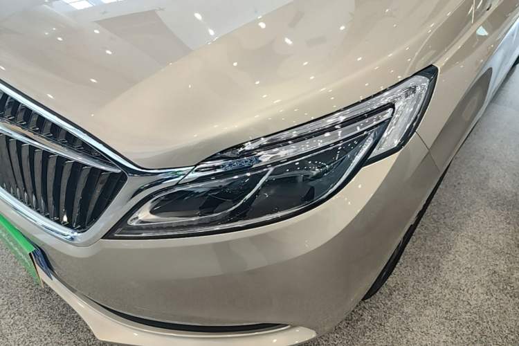 Used Buick GL8 2018 ES 28T Luxury Model China VI Standard Left Front Headlight