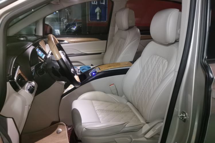 Used Buick GL8 2018 ES 28T Comfort Model China VI Standard Left Front Seat