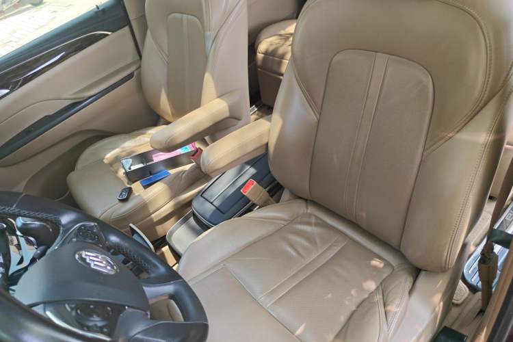 Used Buick GL8 2018 ES 28T Luxury Model China VI Standard Left Front Seat
