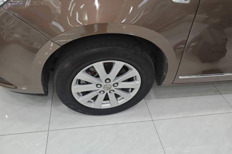 Used Buick GL8 2018 28T Luxury Model China VI Standard Left Front Wheel Hub