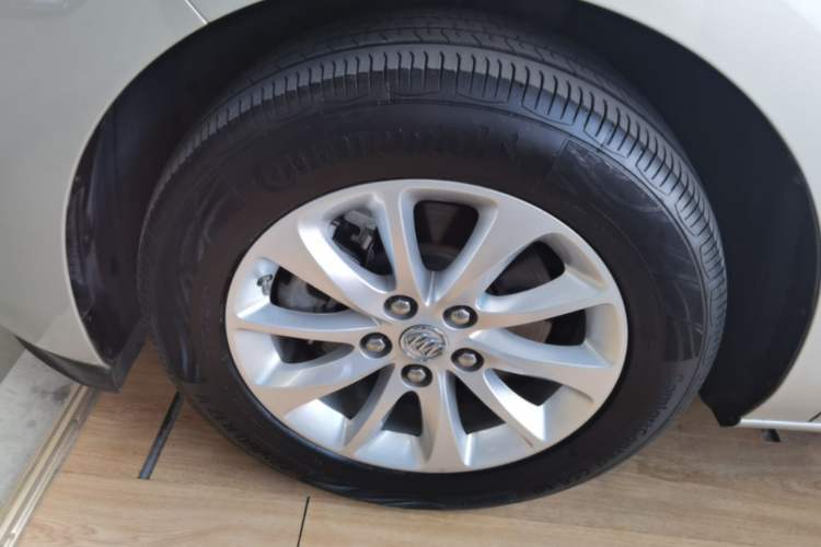 Used Buick GL8 2018 ES 28T Premium Model China VI Standard Left Front Wheel Hub