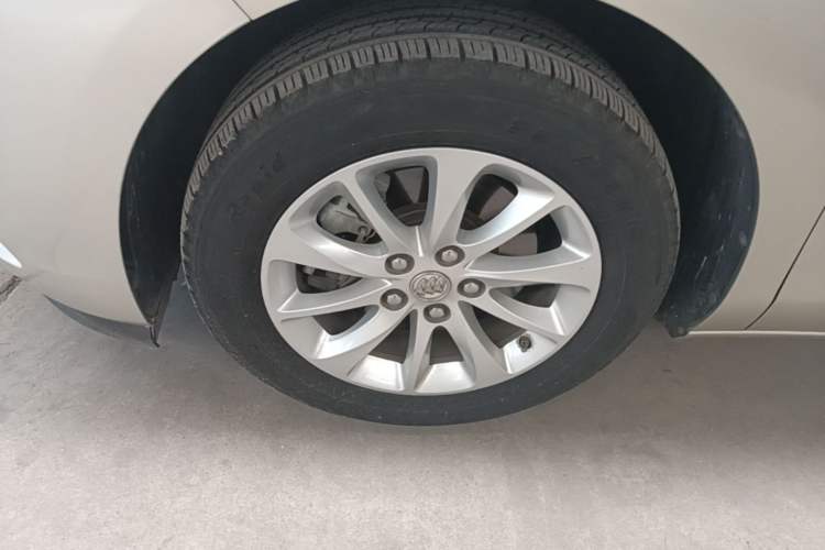 Used Buick GL8 2018 ES 28T Comfort Model China VI Standard Left Front Wheel Hub