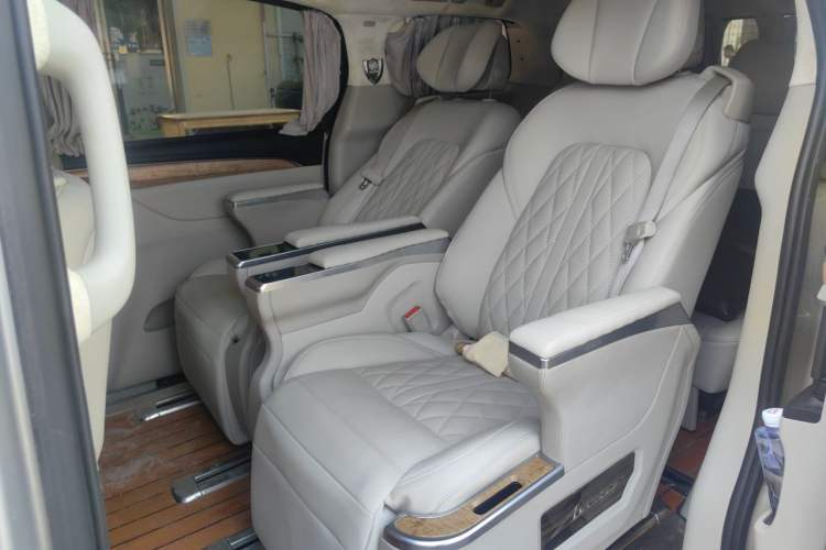 Used Buick GL8 2018 ES 28T Comfort Model China VI Standard Left Rear Seat