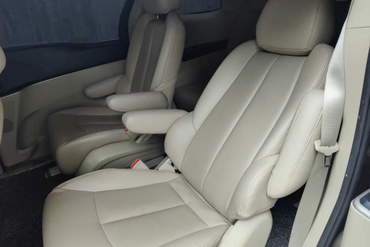 Used Buick GL8 2018 28T Comfort Model China VI Standard Left Rear Seat