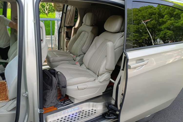 Used Buick GL8 2018 ES 28T Comfort Model China VI Standard Left Rear Seat