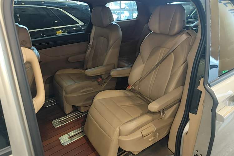 Used Buick GL8 2018 ES 28T Luxury Model China VI Standard Left Rear Seat