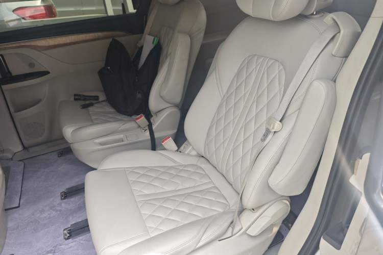 Used Buick GL8 2018 ES 28T Comfort Model China VI Standard Left Rear Seat