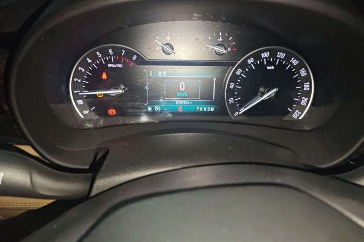 Used Buick GL8 2018 ES 28T Luxury Model China VI Standard Odometer Close Up