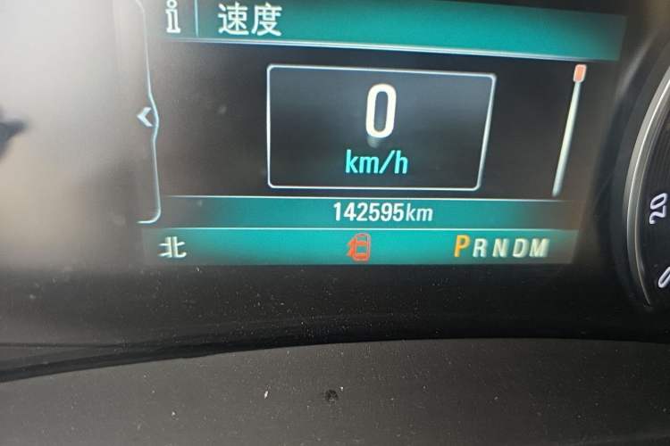 Used Buick GL8 2018 ES 28T Luxury Model China VI Standard Odometer Close Up