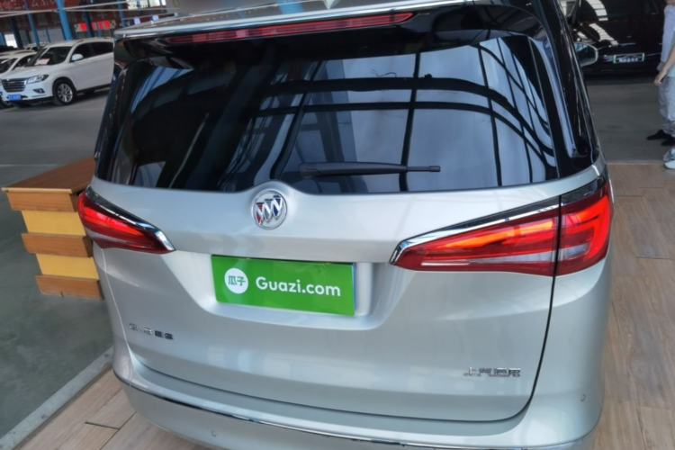 Used Buick GL8 2018 ES 28T Premium Model China VI Standard Rear