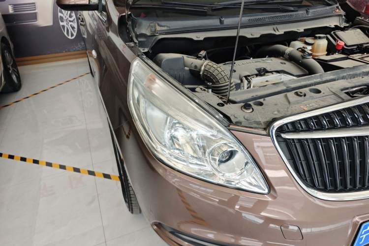 Used Buick GL8 2018 28T Prestige Version China VI Standard Right Front Headlight