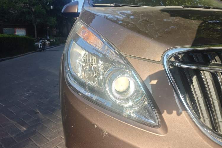 Used Buick GL8 2018 28T Luxury Model China VI Standard Right Front Headlight