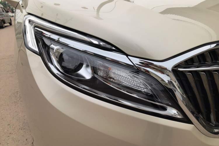 Used Buick GL8 2018 ES 28T Comfort Model China VI Standard Right Front Headlight