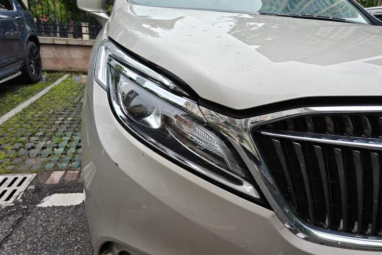 Used Buick GL8 2018 ES 28T Comfort Model China VI Standard Right Front Headlight