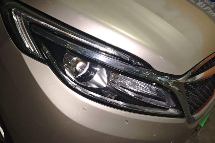 Used Buick GL8 2018 ES 28T Comfort Model China VI Standard Right Front Headlight