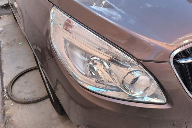 Used Buick GL8 2018 28T Prestige Version China VI Standard Right Front Headlight