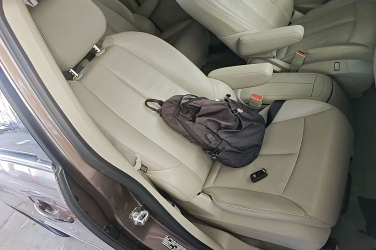 Used Buick GL8 2018 28T Luxury Model China VI Standard Right Front Seat