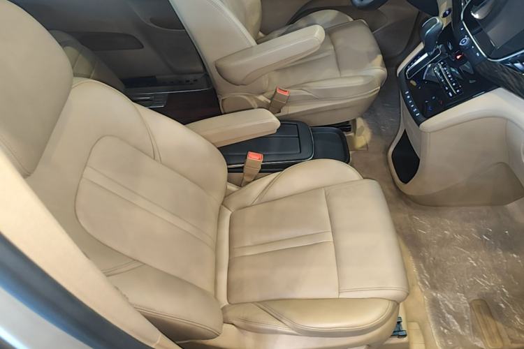 Used Buick GL8 2018 ES 28T Luxury Model China VI Standard Right Front Seat