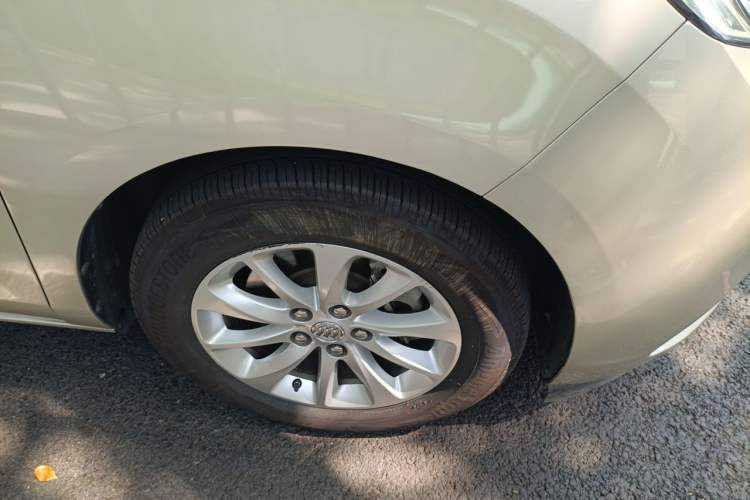 Used Buick GL8 2018 ES 28T Comfort Model China VI Standard Right Front Wheel Hub