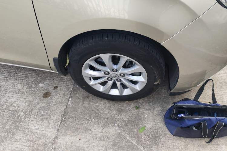 Used Buick GL8 2018 ES 28T Comfort Model China VI Standard Right Front Wheel Hub
