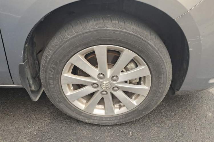Used Buick GL8 2018 28T Comfort Model China VI Standard Right Front Wheel Hub
