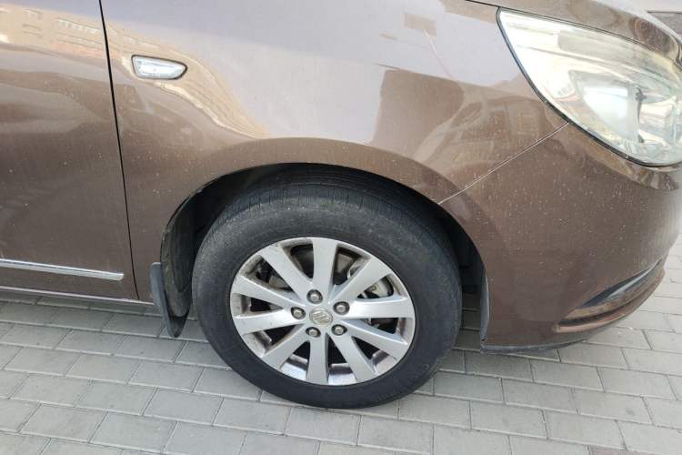 Used Buick GL8 2018 28T Luxury Model China VI Standard Right Front Wheel Hub