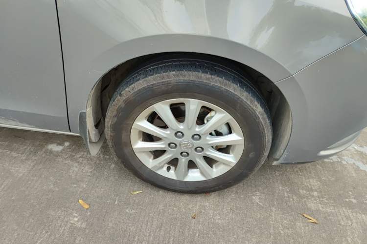 Used Buick GL8 2018 28T Comfort Model China VI Standard Right Front Wheel Hub