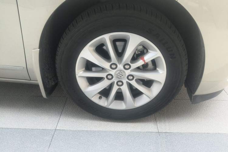 Used Buick GL8 2018 ES 28T Premium Model China VI Standard Right Front Wheel Hub