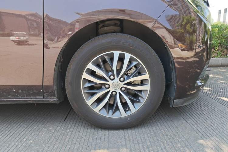 Used Buick GL8 2018 ES 28T Luxury Model China VI Standard Right Front Wheel Hub