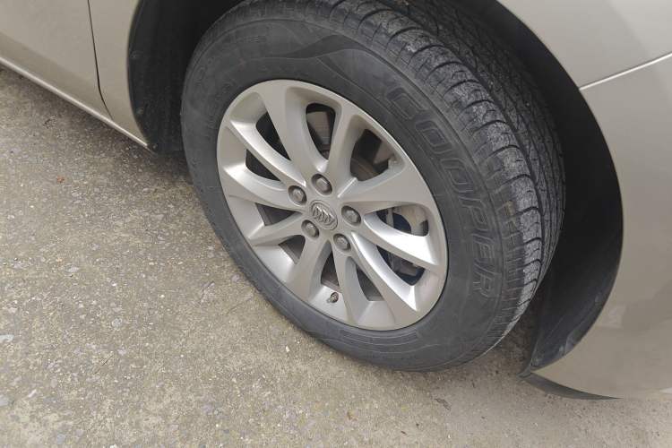 Used Buick GL8 2018 ES 28T Comfort Model China VI Standard Right Front Wheel Hub