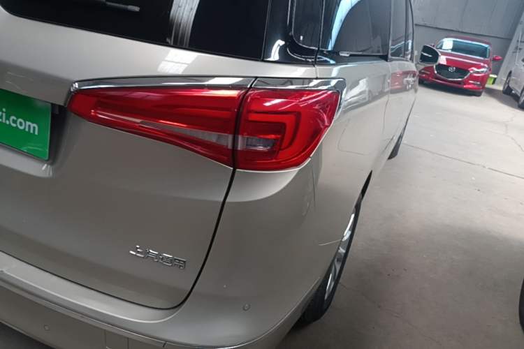 Used Buick GL8 2018 ES 28T Comfort Model China VI Standard Right Rear Taillight