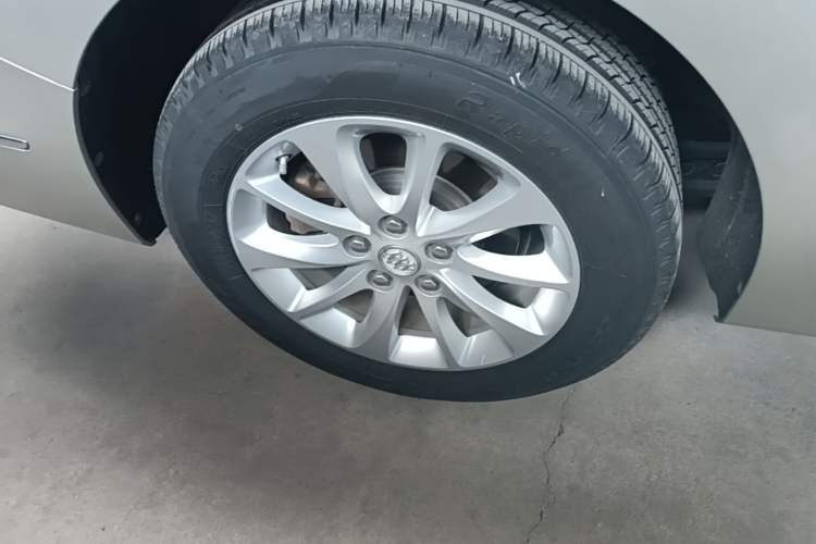 Used Buick GL8 2018 ES 28T Comfort Model China VI Standard Right Rear Wheel Hub