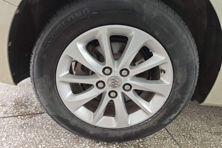 Used Buick GL8 2018 ES 28T Comfort Model China VI Standard Right Rear Wheel Hub