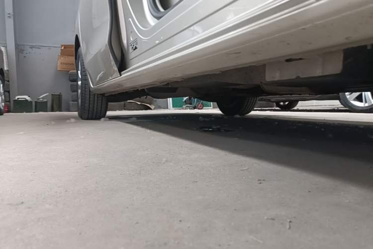 Used Buick GL8 2018 ES 28T Comfort Model China VI Standard Right Side Sill