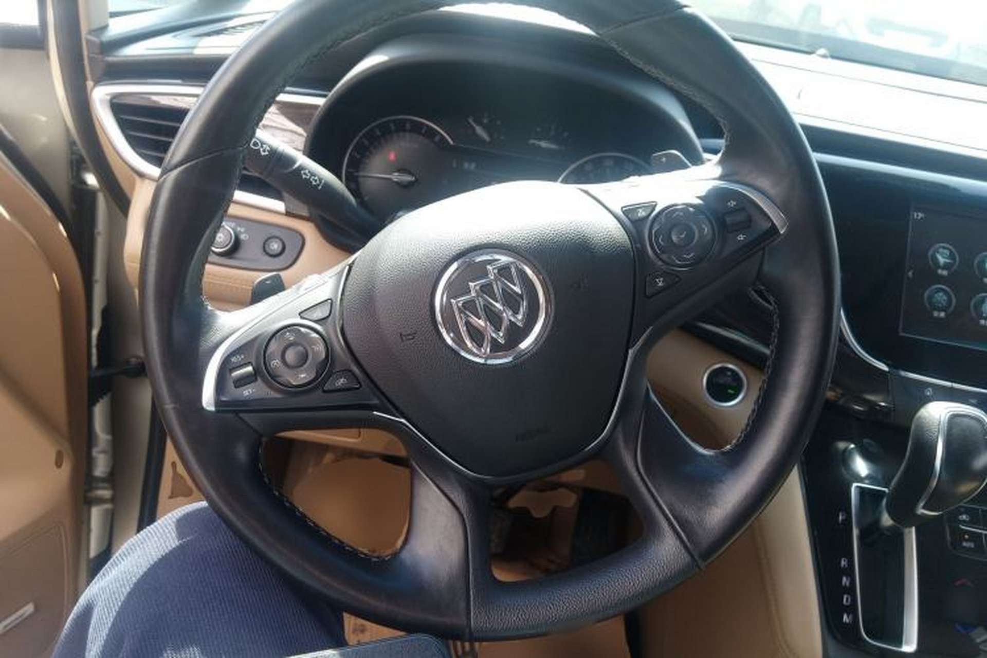 Used Buick GL8 2018 ES 28T Flagship Model China VI Standard Steering Wheel