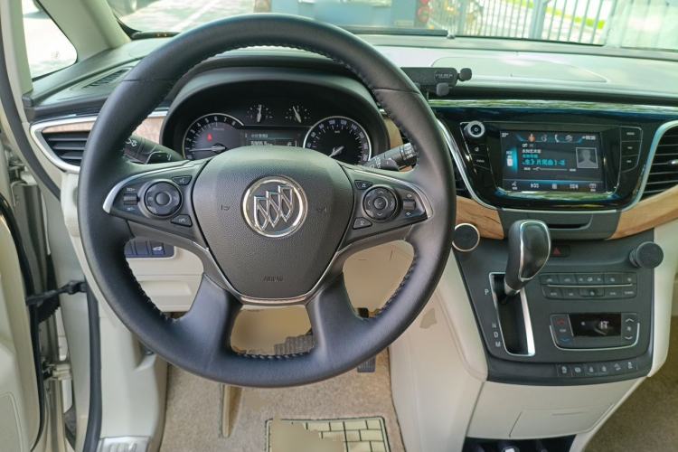 Used Buick GL8 2018 ES 28T Comfort Model China VI Standard Steering Wheel