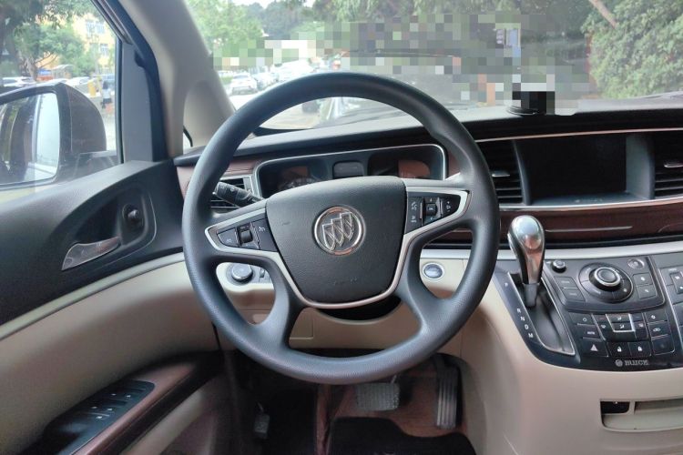 Used Buick GL8 2018 28T Comfort Model China VI Standard Steering Wheel