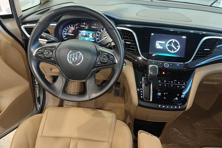 Used Buick GL8 2018 ES 28T Luxury Model China VI Standard Steering Wheel