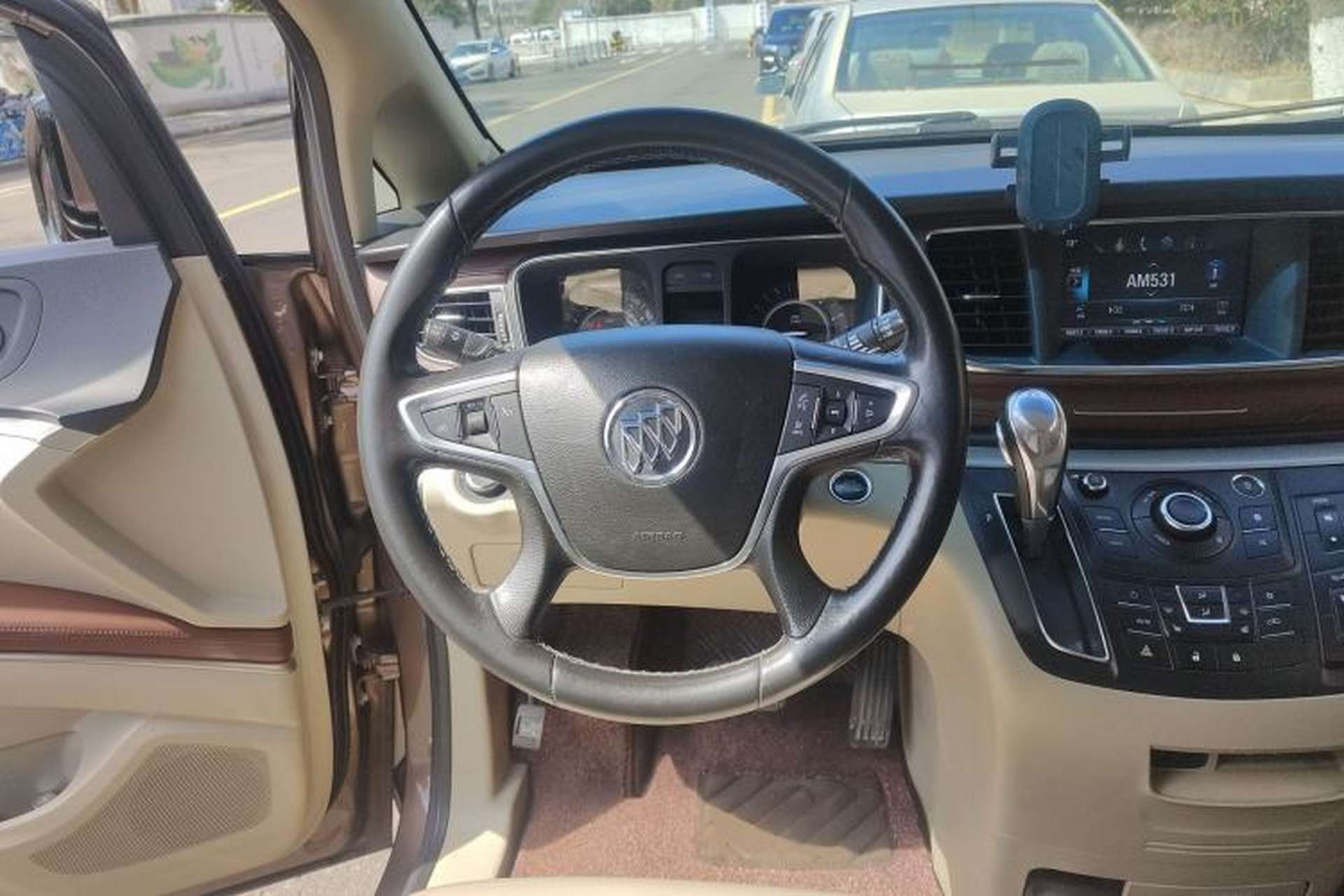 Used Buick GL8 2018 28T Prestige Version China VI Standard Steering Wheel