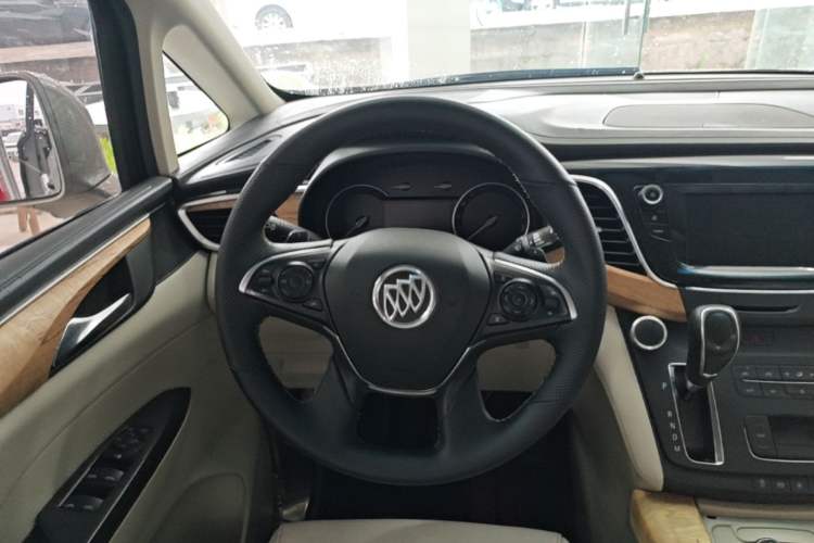 Used Buick GL8 2018 ES 28T Comfort Model China VI Standard Steering Wheel